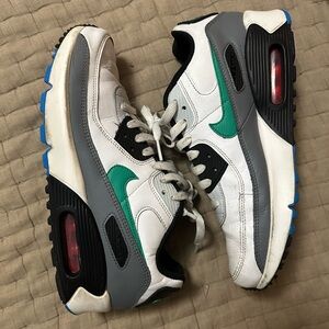 Nike Boys Air Max sneakers